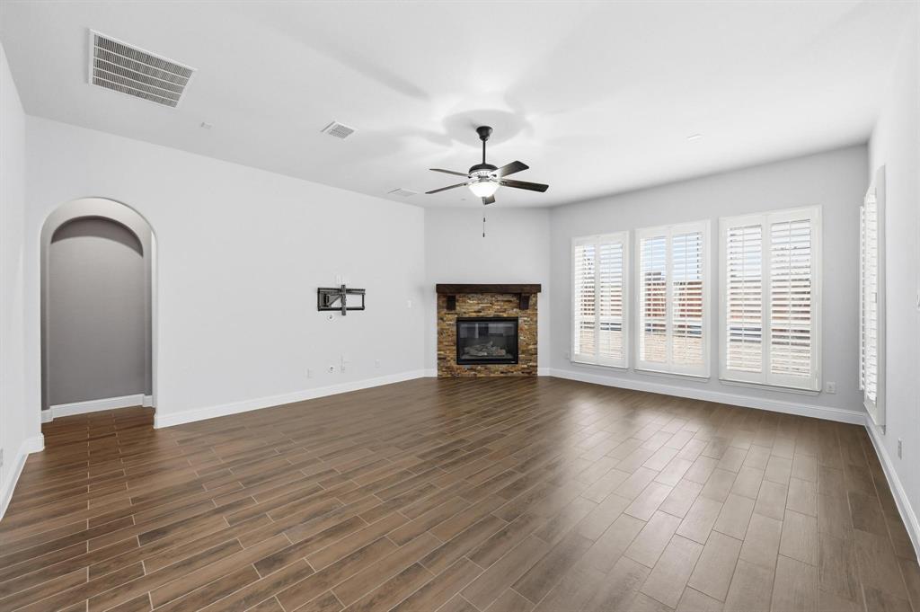 Lakeside Ph One - Residential