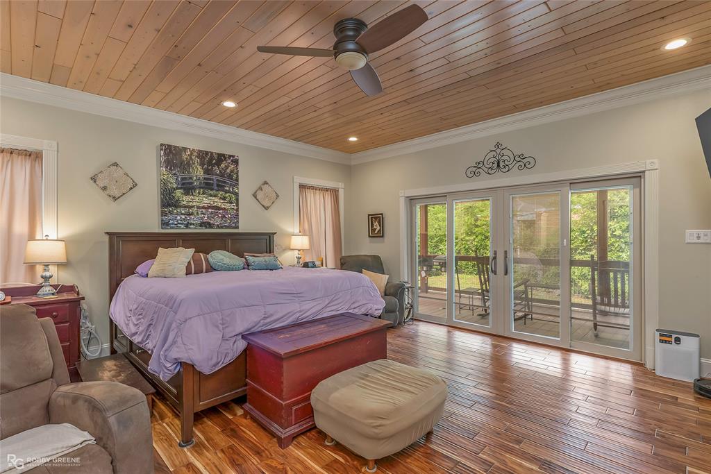 Shreveport, Louisiana 71105, United States, 4 Bedrooms Bedrooms, ,3 BathroomsBathrooms,Residential,Contingent,118223