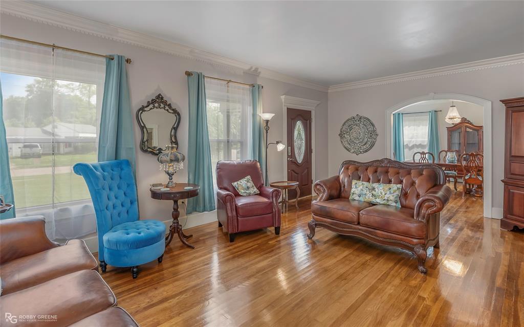 Shreveport, Louisiana 71105, United States, 4 Bedrooms Bedrooms, ,3 BathroomsBathrooms,Residential,Contingent,118223