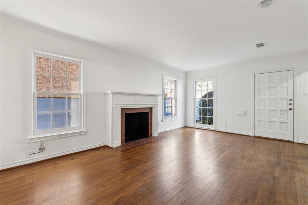 3111 Mockingbird Lane