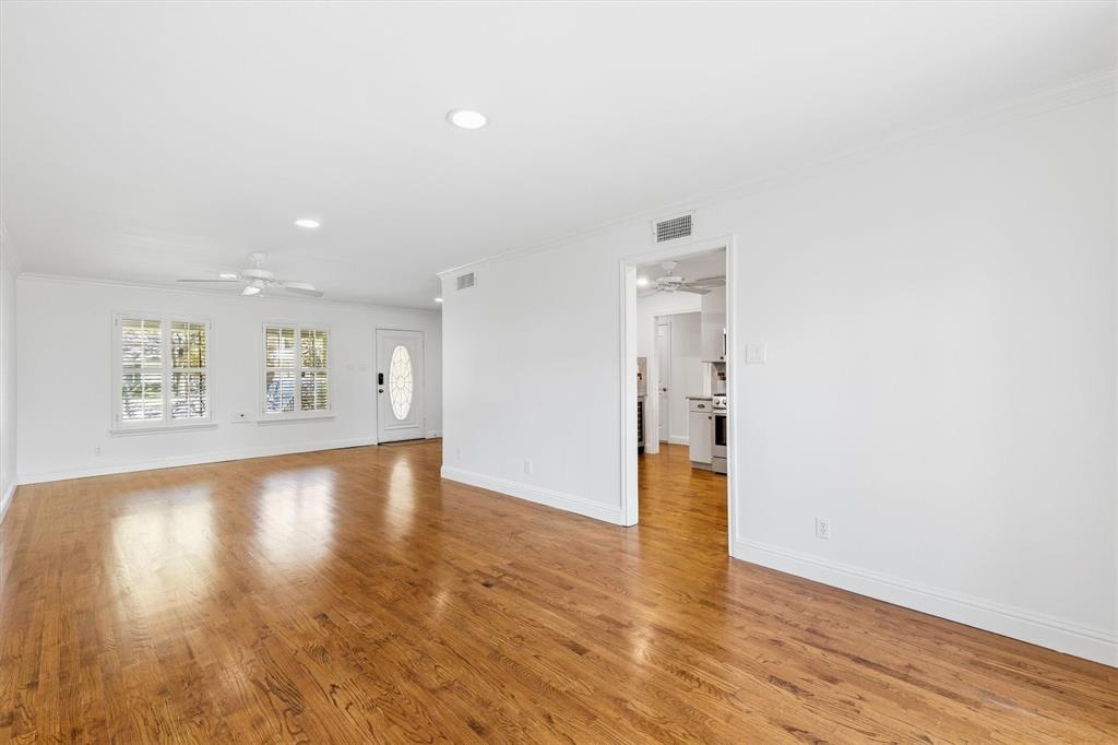 4118 Park Lane