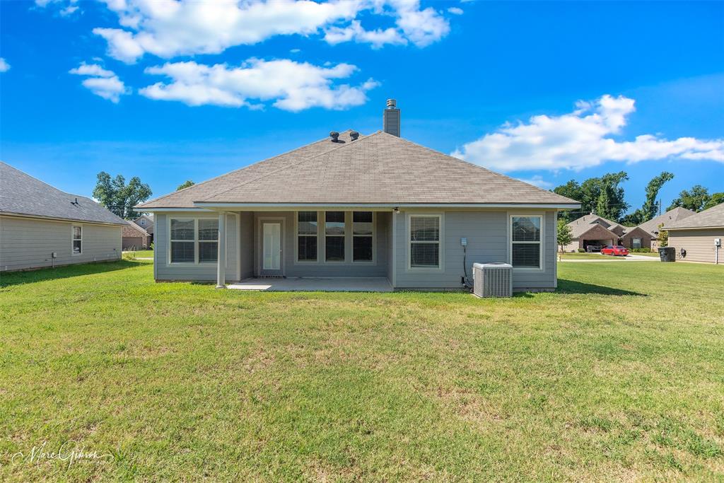 Bossier City, Louisiana 71112, United States, 3 Bedrooms Bedrooms, ,2 BathroomsBathrooms,Residential,Pending,182104