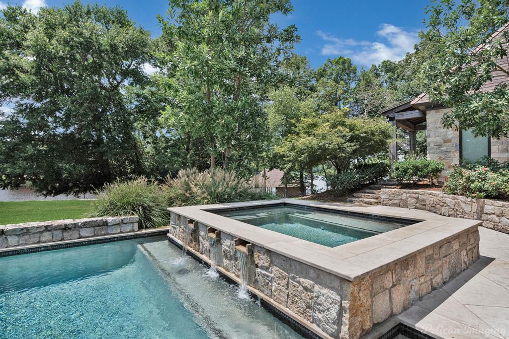 WOODLAKE RIDGE - Residential