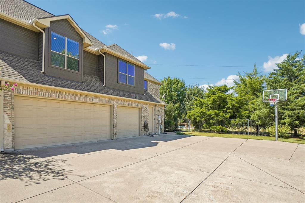 1761 Elmhurst Court