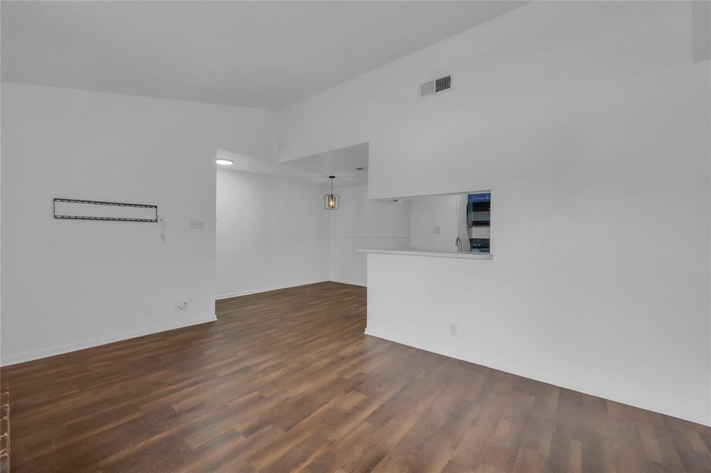 2006 Cloisters Drive 2522