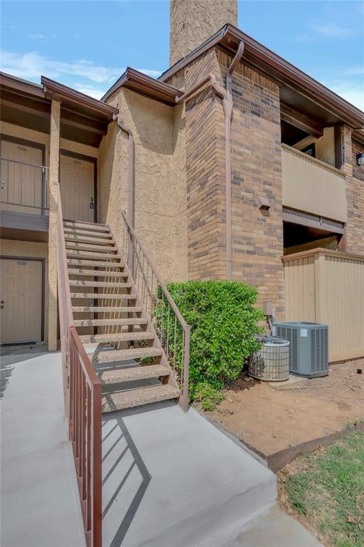 2006 Cloisters Drive 2522