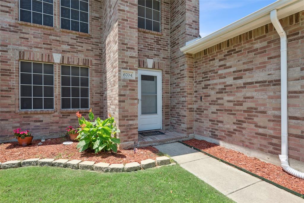 Denton, Texas 76210, United States, 4 Bedrooms Bedrooms, ,3 BathroomsBathrooms,Residential,Active,146538