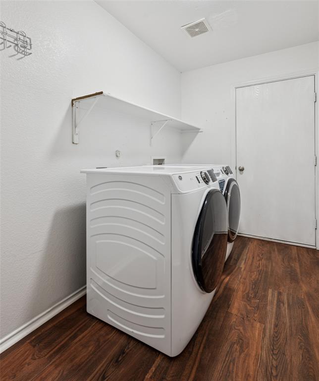 Denton, Texas 76210, United States, 4 Bedrooms Bedrooms, ,3 BathroomsBathrooms,Residential,Active,146538