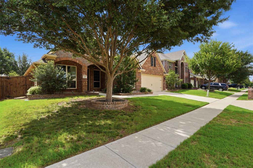 1383 Sandhurst Drive