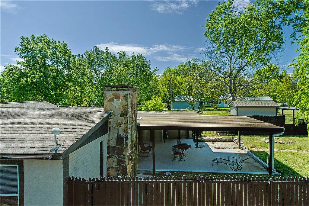 Whispering Oaks - Residential