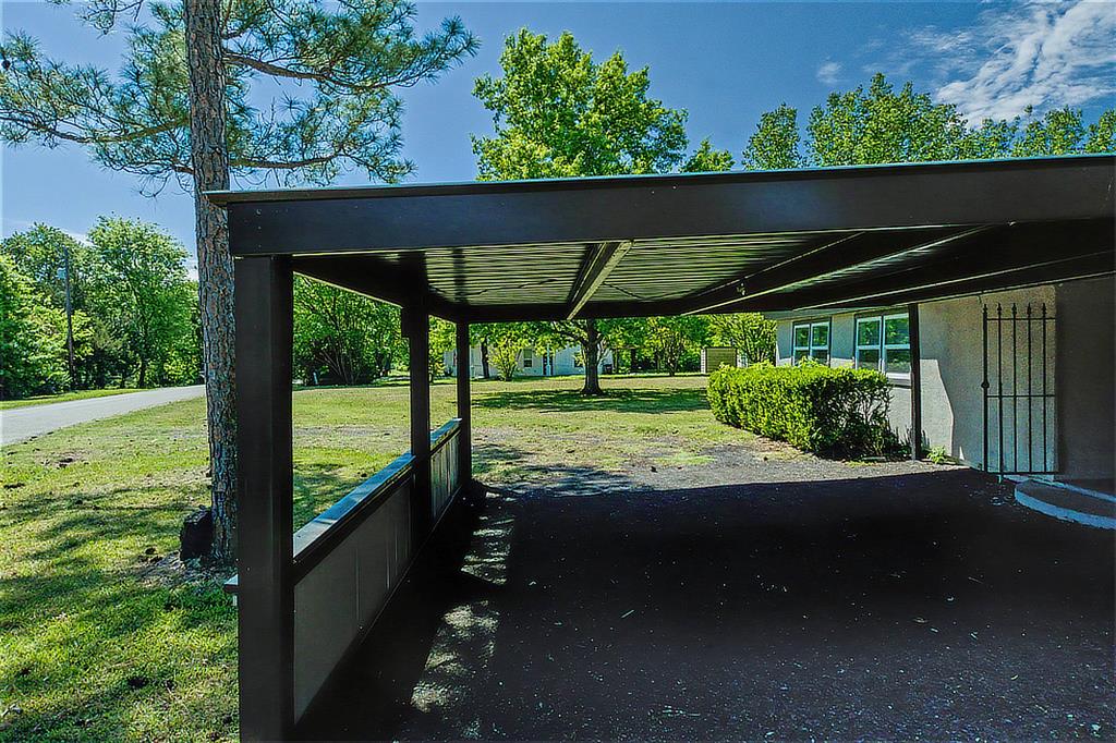 Whispering Oaks - Residential