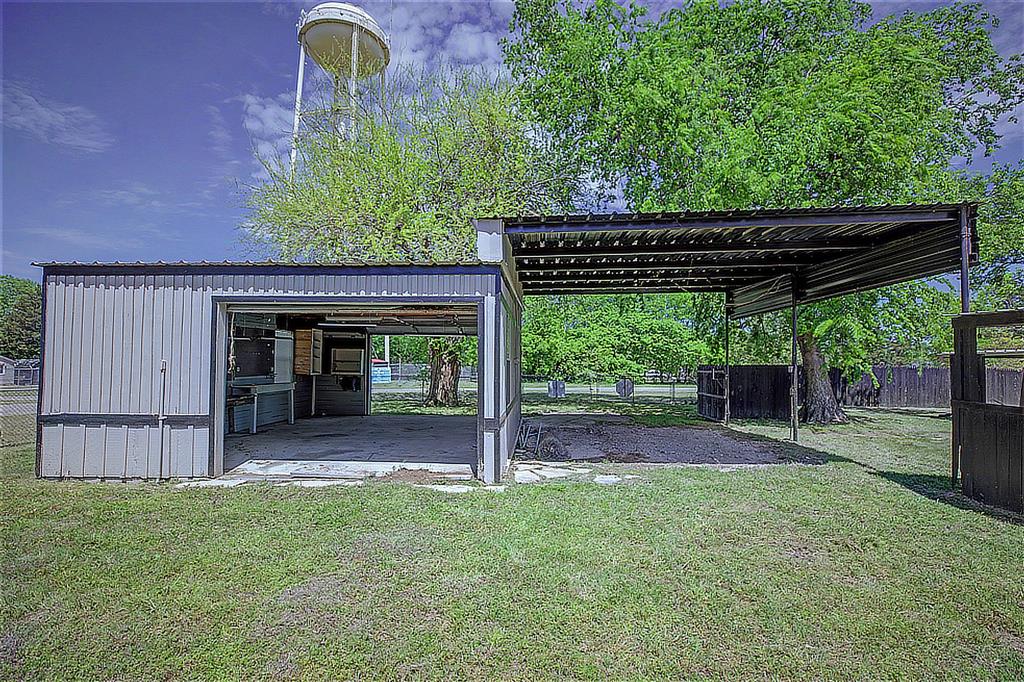 Whispering Oaks - Residential