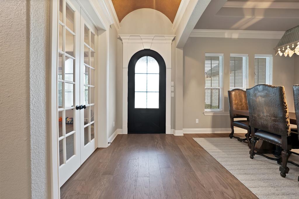 2548 Bunker Hill Drive