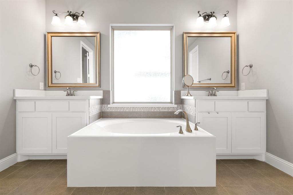 Edgestone At Legacy - Residential