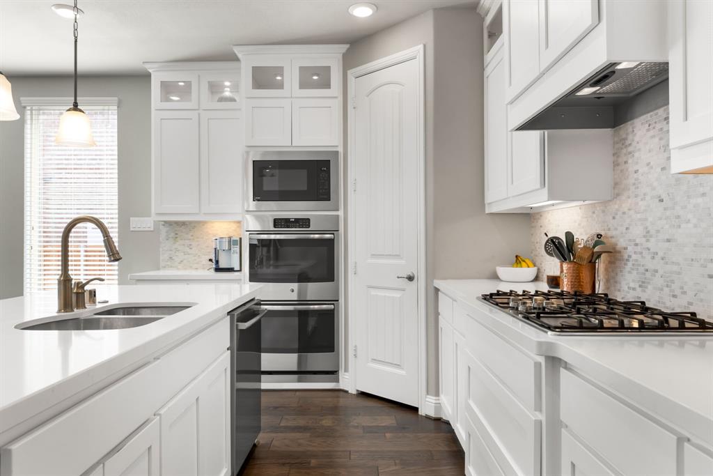 Edgestone At Legacy - Residential