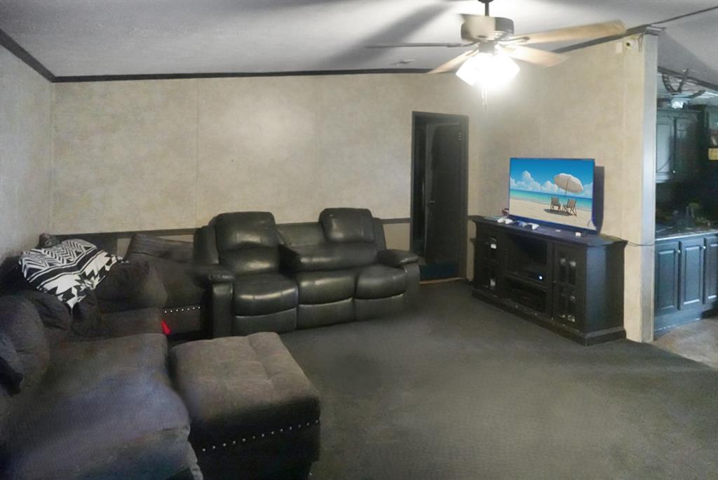 3108 Mistletoe St Street