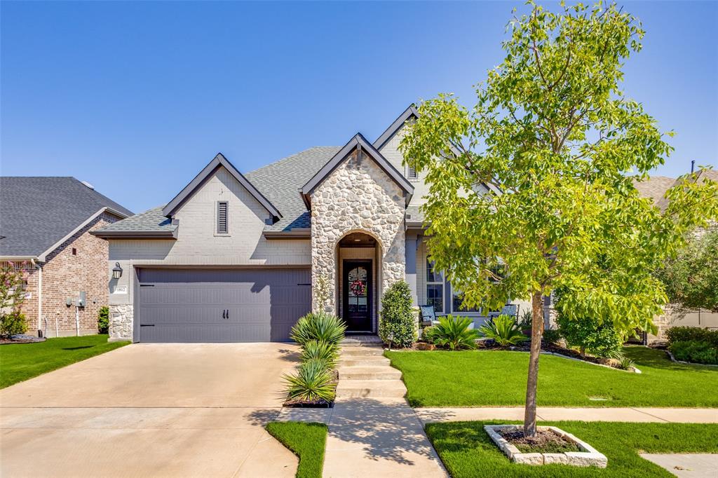 1812 Leo Drive