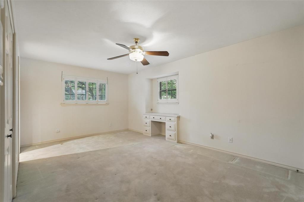 6 Shenandoah Place