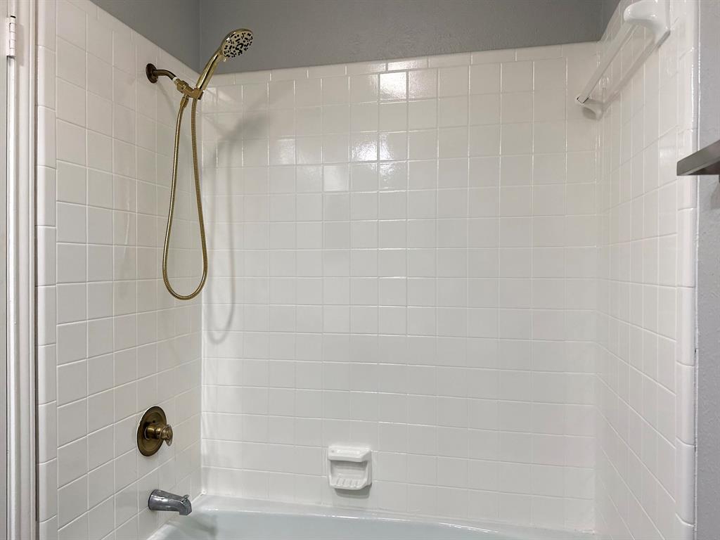 Brookhaven Village Condo Ph 01 & 0 - Residential Lease