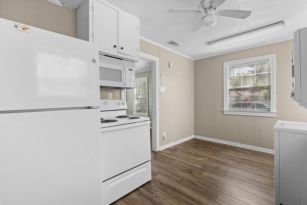 La Vega Park Ac Annex - Residential