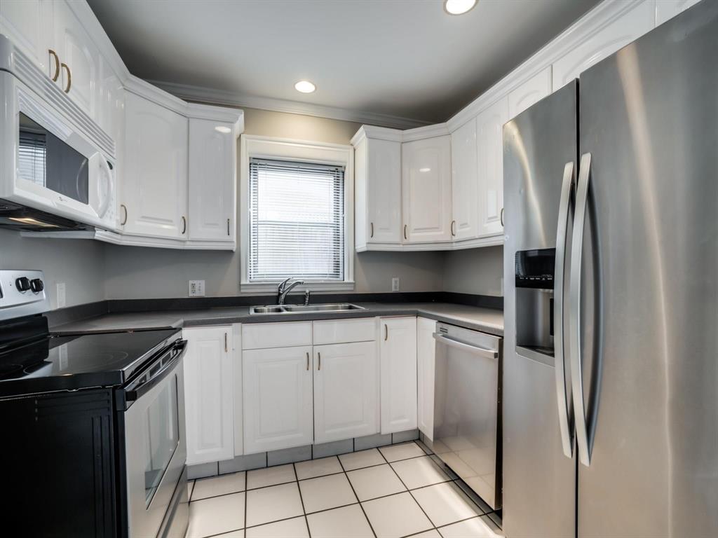 3129 Mockingbird Lane