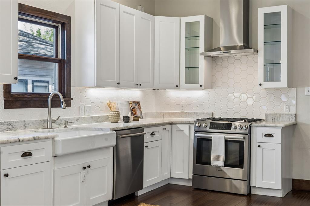 Winnetka Heights - Residential