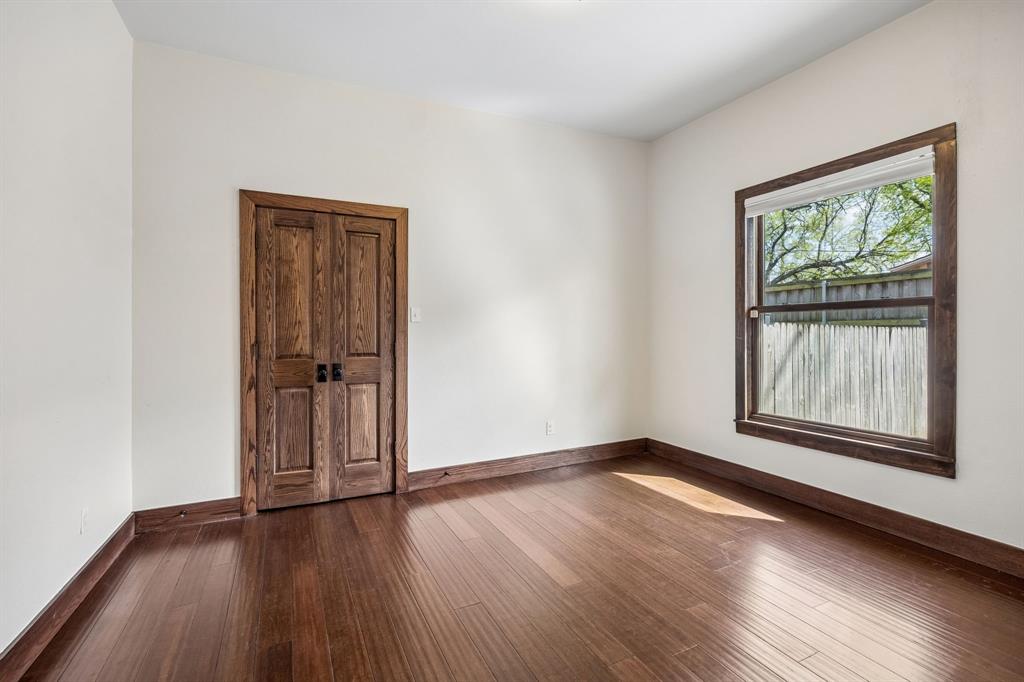 Winnetka Heights - Residential