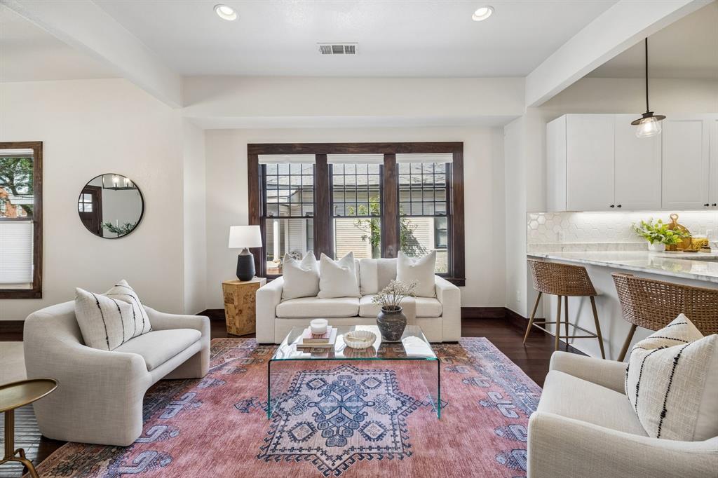 Winnetka Heights - Residential