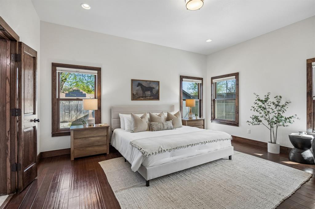 Winnetka Heights - Residential