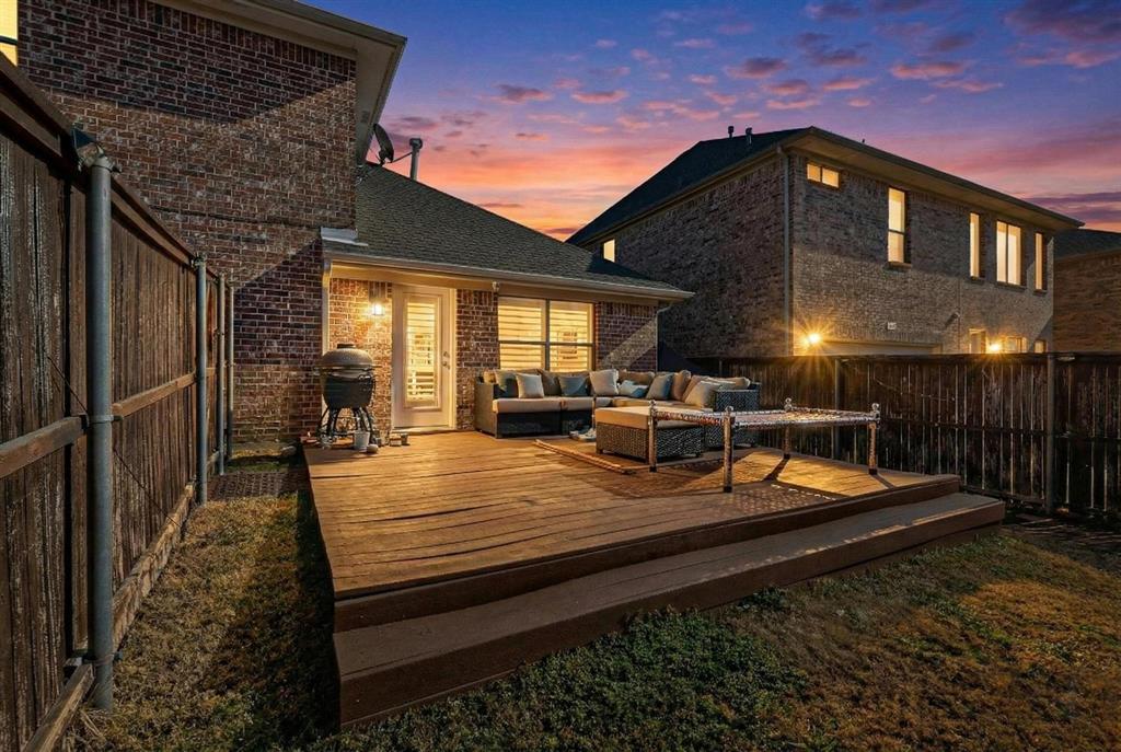 8715 Lindenwood Lane