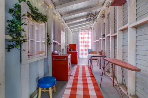 Tiny photo for 105 S Winnetka Avenue, Dallas, TX 75208 (MLS # 21392762)