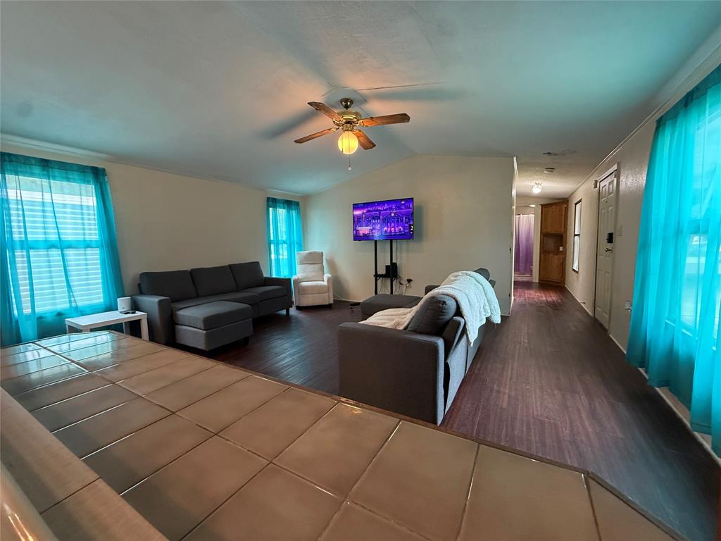 1027 Glen Brook Drive
