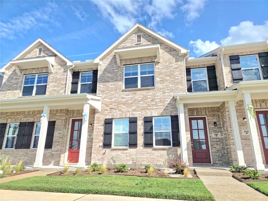 Photo of 1516 Solterra Boulevard, Mesquite, TX 75181 (MLS # 21089758)