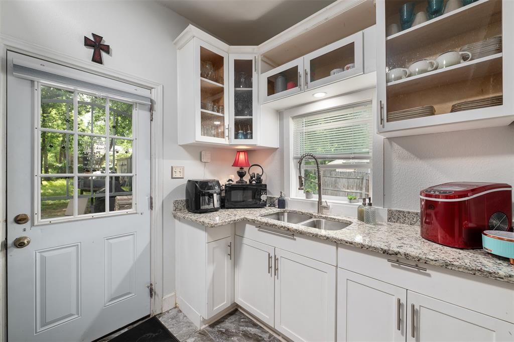 Oak Lawn - Residential