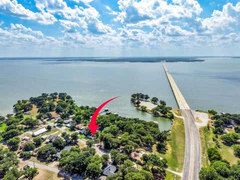 Photo of 180 Shoreline Road, East Tawakoni, TX 75472 (MLS # 21357568)