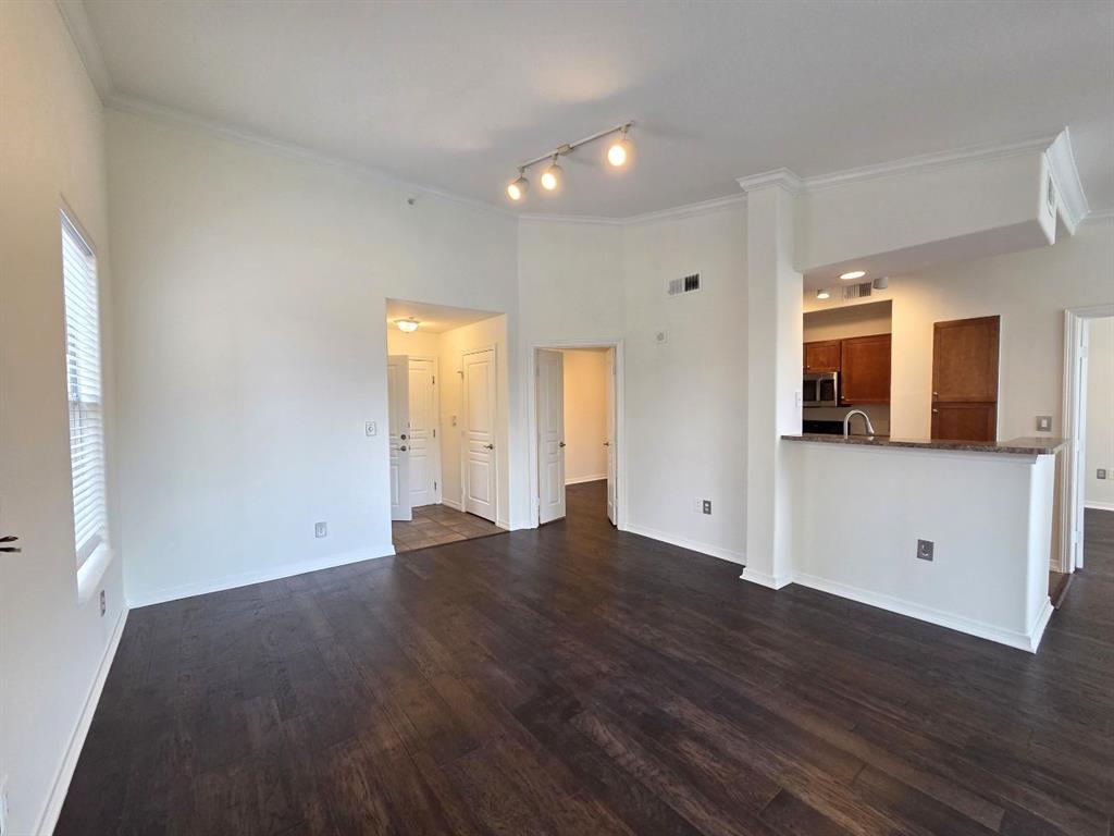 330 Las Colinas Boulevard E 456