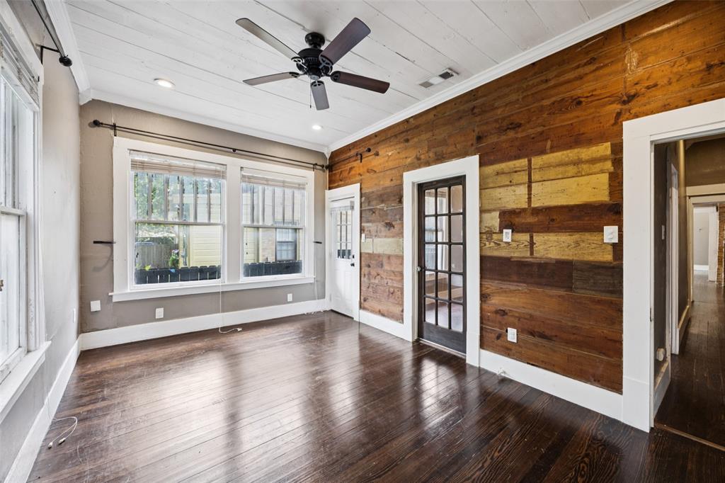 Winnetka Heights - Residential Income