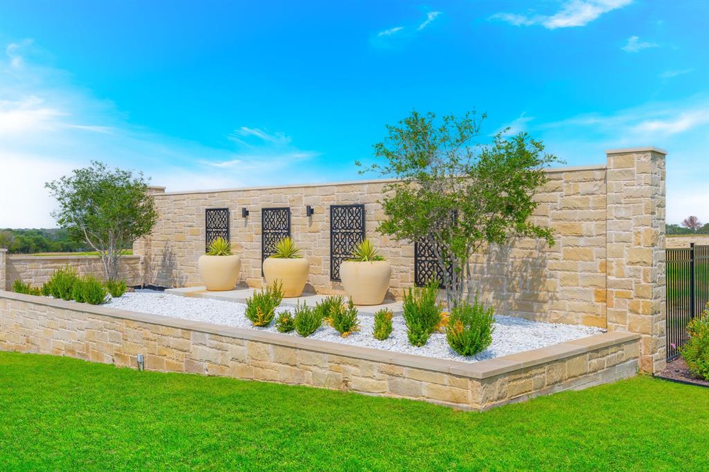 Fleming Pointe - Land