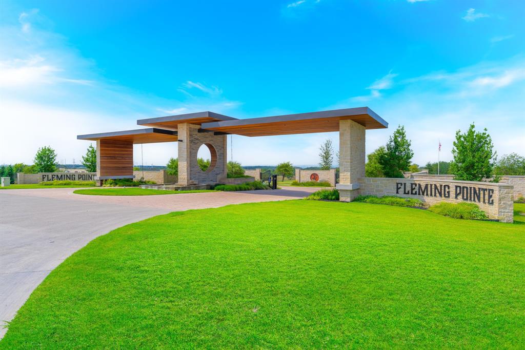 Fleming Pointe - Land