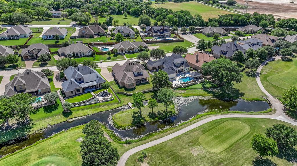 1009 Crown Valley Drive