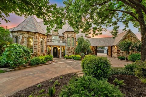 Photo of 1609 Noble Way, Flower Mound, TX 75022 (MLS # 21268290)