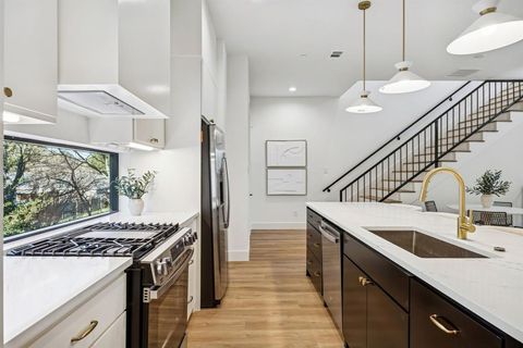 2147 Mail Avenue 103 Dallas TX 75235