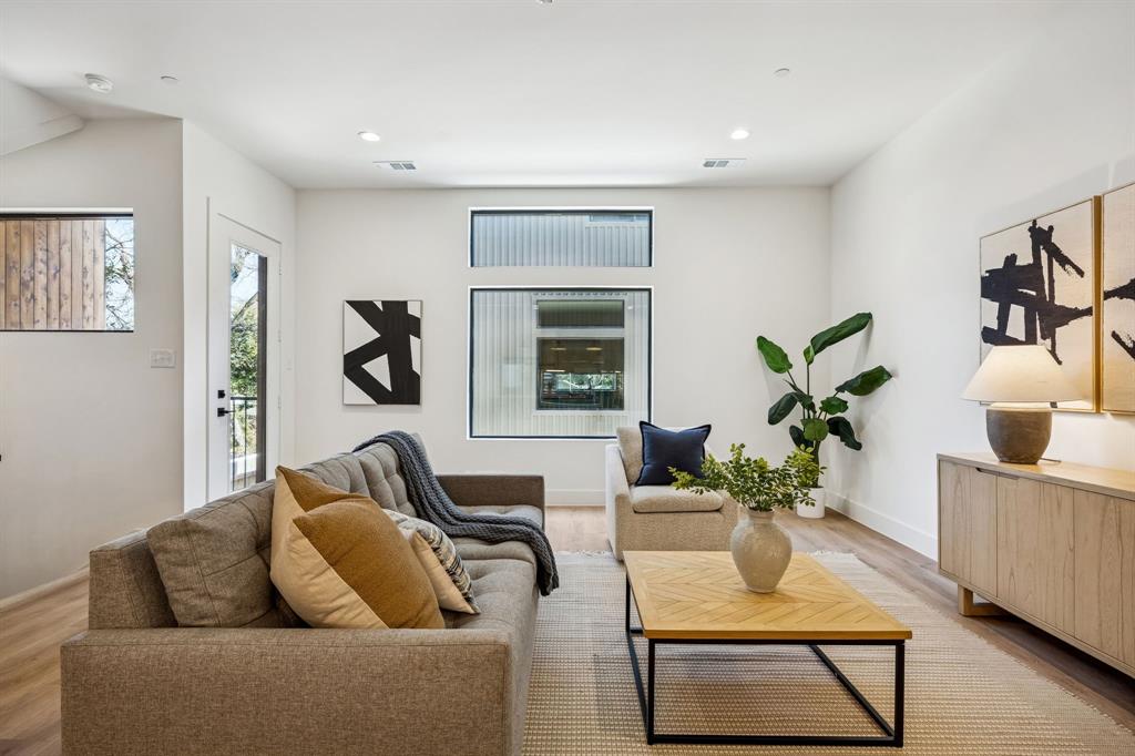 2147 Mail Avenue 103