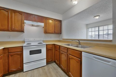 Tiny photo for 4534 Preston Trail Drive, Mesquite, TX 75150 (MLS # 21203051)