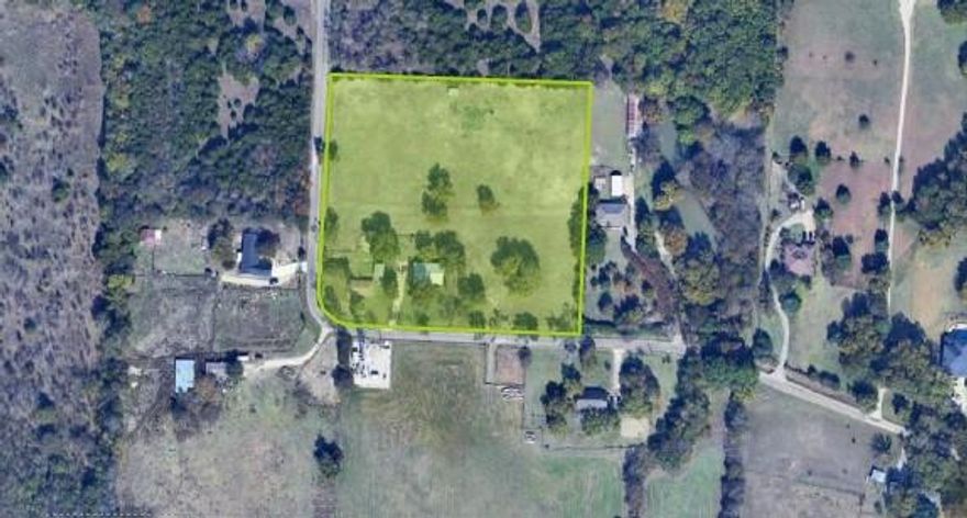 6 Acre property on Old Mill Rd in McKinney near McKinney National Airport. Can occupy as residential home or barn or redevelop the property into commercial uses as the surrounding airport areas redevelop.