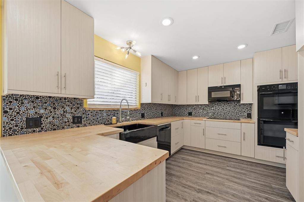 3421 Cross Bend Road