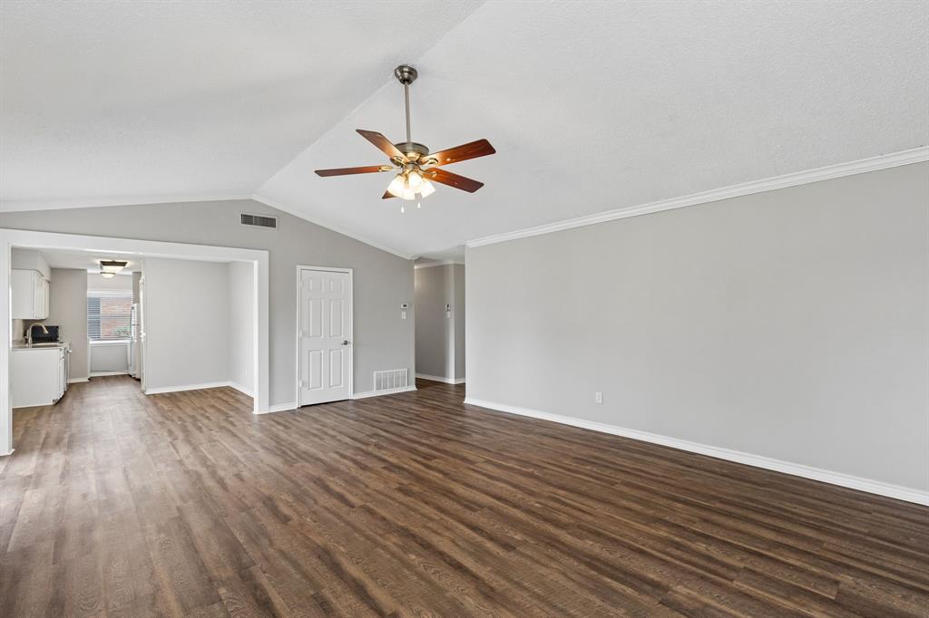 2123 Sheraton Drive