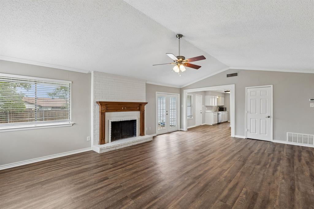 2123 Sheraton Drive