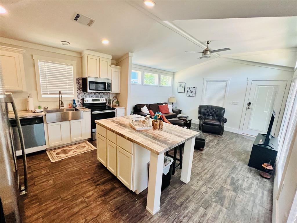 Sherwood Shores - Residential