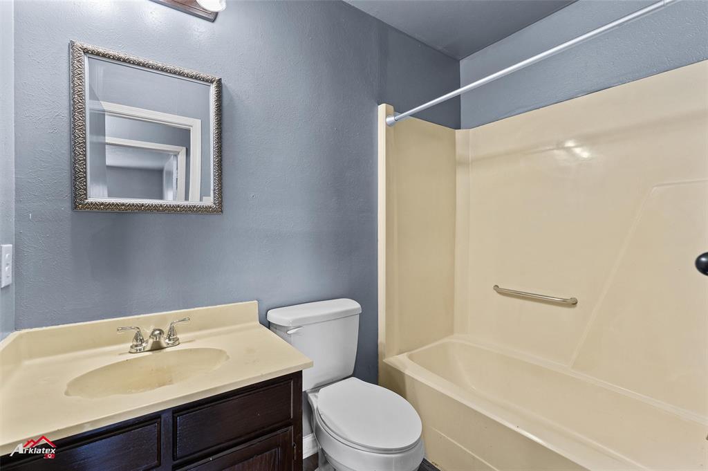 HIGHLAND COMMONS - Residential